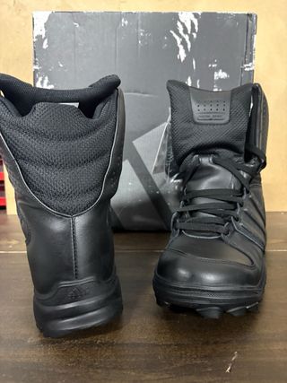 Botas talla 44 ADIDAS GSG 9.2. COD6