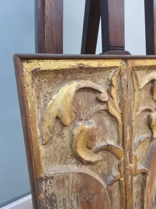 Retablo de madera tallada