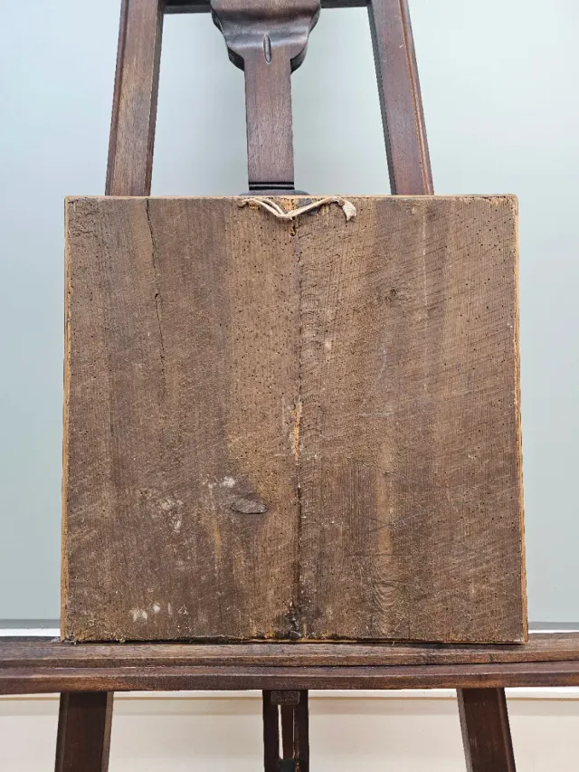 Retablo de madera tallada