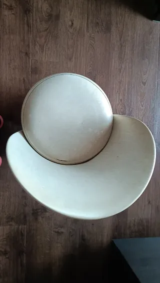 Puf vintage beige con flecos