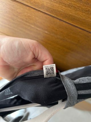 Camiseta Adidas hombre negra y gris