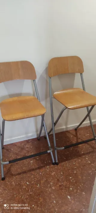 Conjunto 2 sillas altas cocina madera y metal