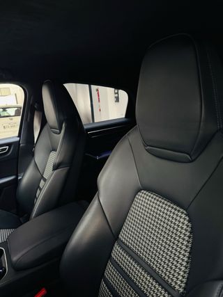 Porsche Cayenne Coupe E Hybrid