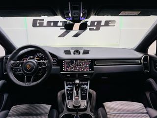 Porsche Cayenne Coupe E Hybrid