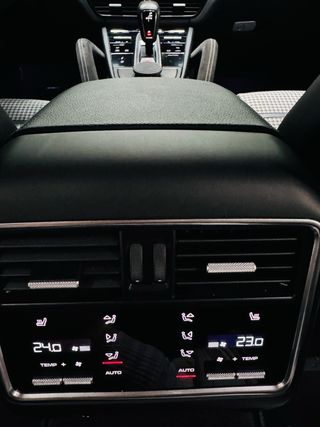 Porsche Cayenne Coupe E Hybrid