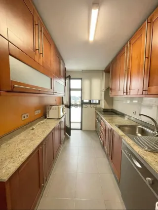 Cocina completa madera y granito