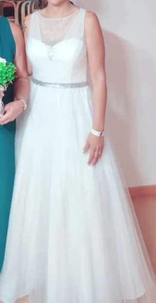 Vestido de Novia Blanco con Pedrería