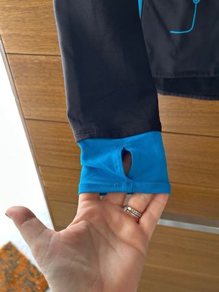 Chaqueta deportiva Kalenji hombre negra y azul