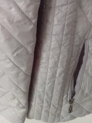 Cazadora fina gris Talla M grande