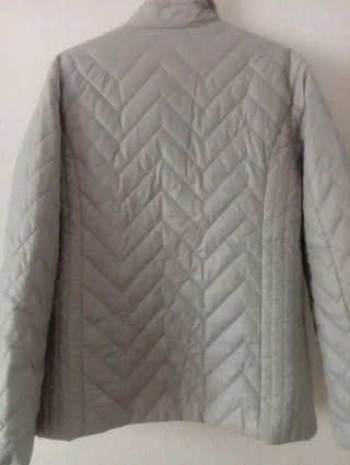Cazadora fina gris Talla M grande
