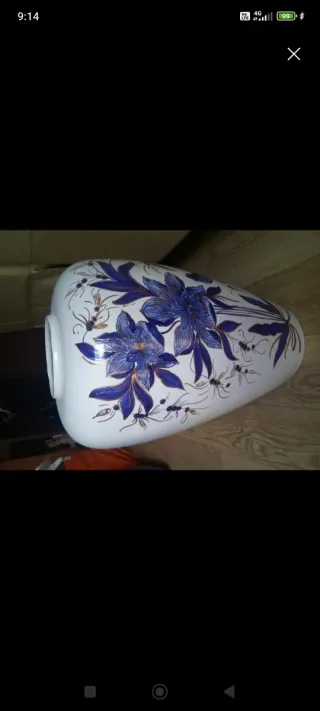 Jarrón de porcelana azul y blanco