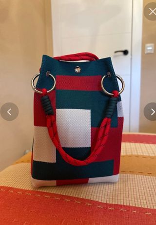 Bolso cubo patchwork verde y rojo