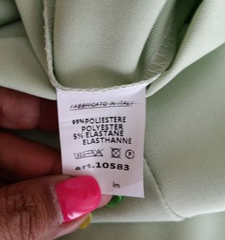 Conjunto elegante verde menta con cinturón