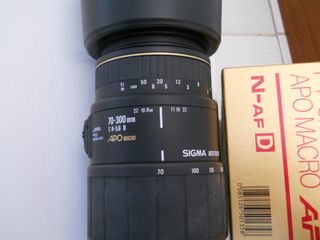 obbiettivo Sigma 70-300mm F4-5.6 APO MACRO N-AF D