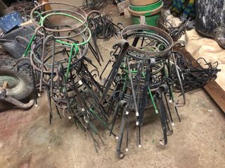 Porta macetas metal, maceteros de forja