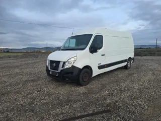 Nissan NV400 2012