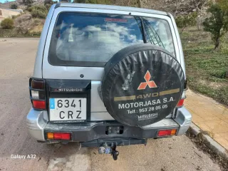 Mitsubishi Montero 2004