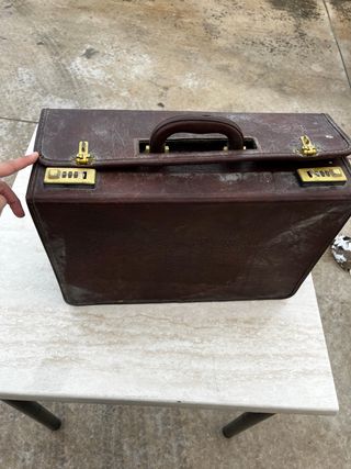 Maletín antiguo de cuero