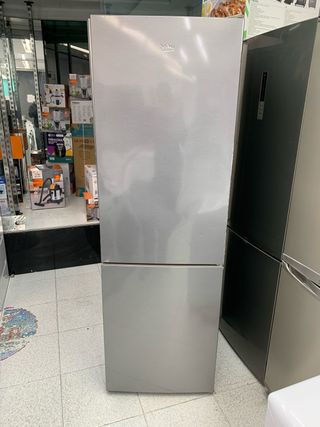 Nevera Combi Beko 1.85m con garantia