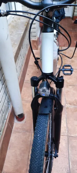 Bicicleta eléctrica paseo <500km