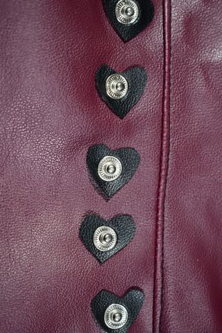 Cazadora Cuero Granate Pinchos Rockera Gótica S