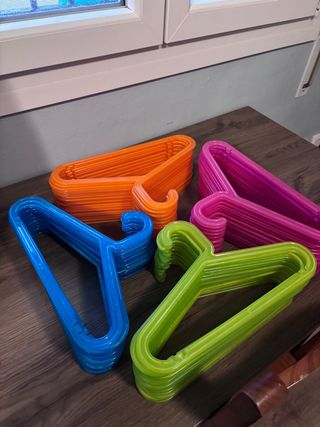 Pack 90 Perchas Infantiles