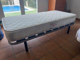 Cama individual 90 × 190 cm – Muy buen estado