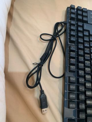 Teclado Gamer GX Trust Negro