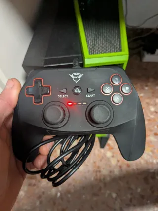 Mando Trust GXT USB PC/Android/TV Box. Funciona.