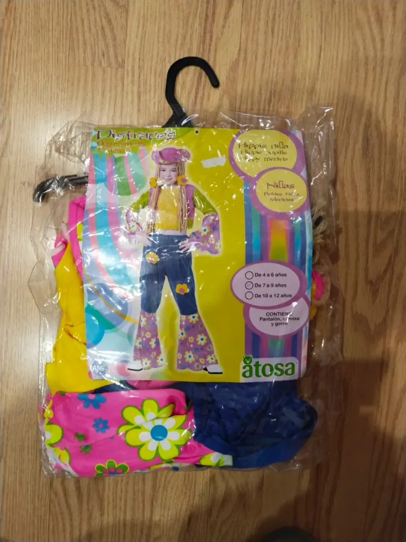 Disfraz Hippie Para Niña Atosa, Multicolor, Talla 7-9 Años (130-145 Cm), Incluye Vestido Y Cinta Para El Pelo, 100% Poliéster, Con Funda Y Percha, Ideal Para Carnaval Y Fiestas