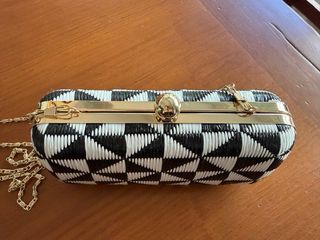 Bolso Clutch Geométrico Blanco y Negro