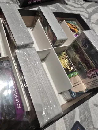 Juego de mesa Skytear Horde + Monoliths