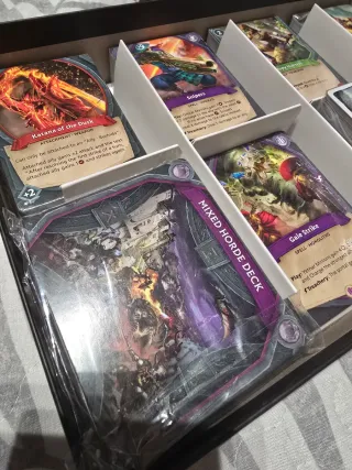 Juego de mesa Skytear Horde + Monoliths