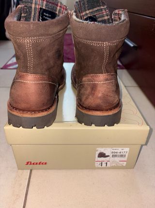 Stivaletti Bata Marrone Tg. 41