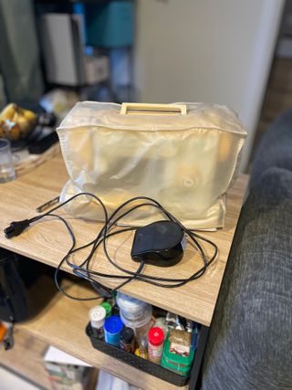 Máquina de coser Amysa