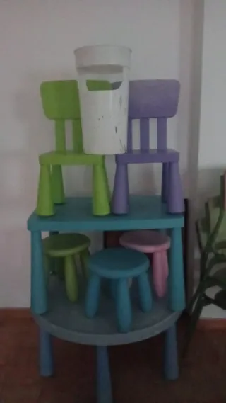 MOVILIARIO INFANTIL de JARDIN   y REGALO PARAGÜERO