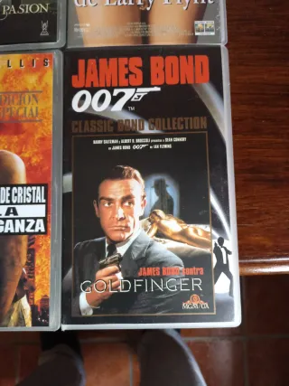 4 Películas VHS: Leyendas de Pasión, Larry Flynt,