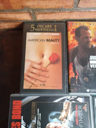 5 Películas VHS: Leyendas de Pasión, Larry Flynt,