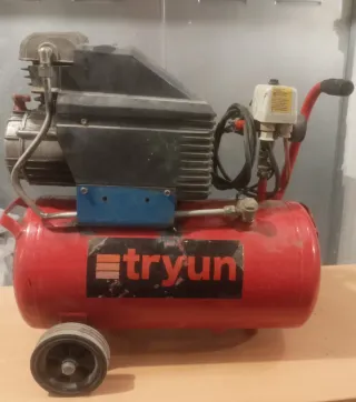 Compresor de aire Tryun 24 Litros
