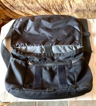 Bolso bandolera Nike negro