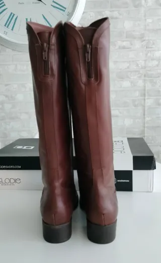 Botas de piel Elodie marrones altas sin estrenar