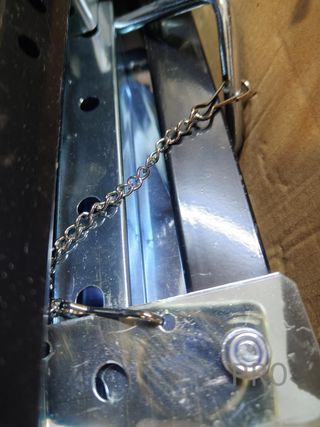 Soporte de metal de hasta 200kg - Meister