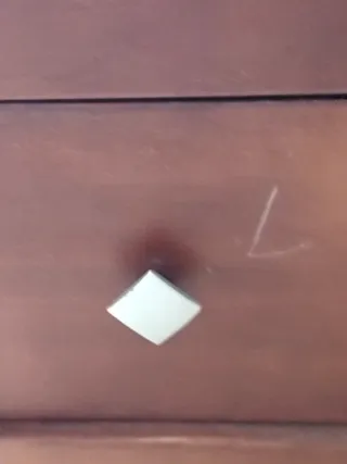 Cajonera de madera con 4 cajones