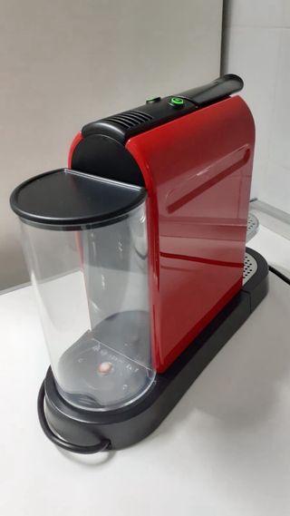 CAFETERA NESPRESSO CITIZ
