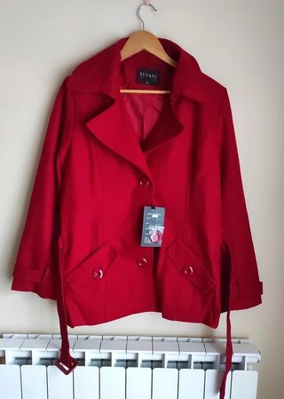 Abrigo rojo XUFANG forrado bolsillos talla 46