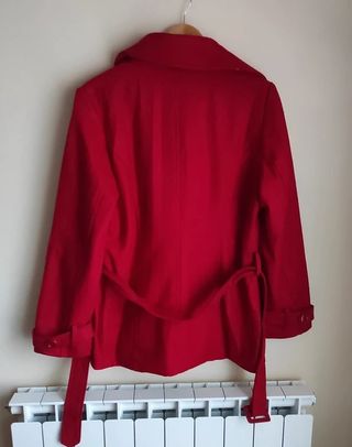 Abrigo rojo XUFANG forrado bolsillos talla 46