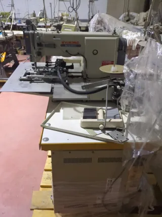 Máquina de coser VIBE.MAC