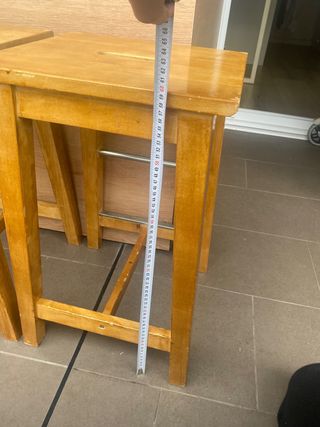 Taburetes altos madera y tela Ikea