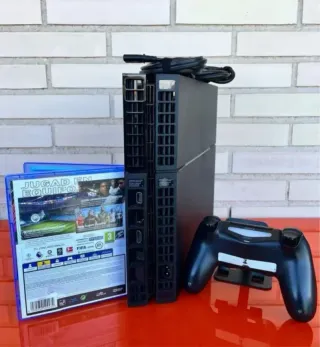 PS4 (PlayStation 4) Negra + FIFA 21