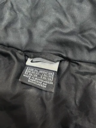 Chaqueta Nike Vintage Talla XL Negra